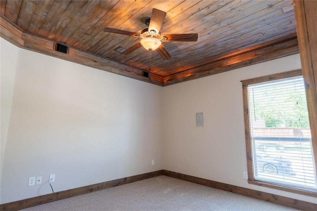 1609 Clearwater Drive