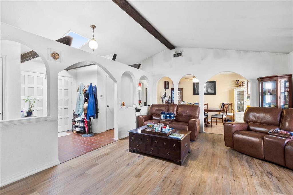 11533 Dumbarton Drive