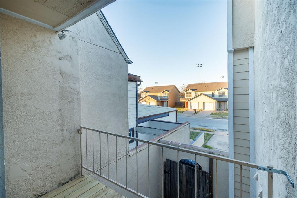 Las Brisas - Residential Income