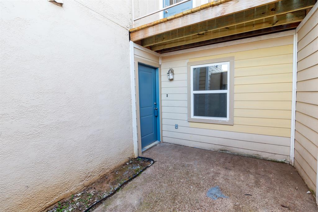 Las Brisas - Residential Income