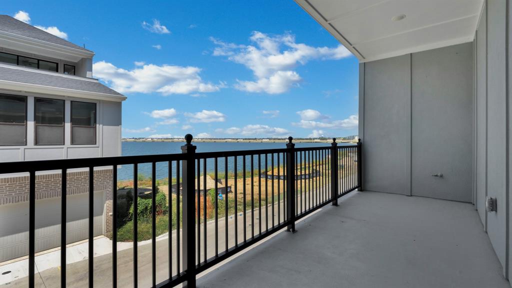 Sapphire Bay - Residential