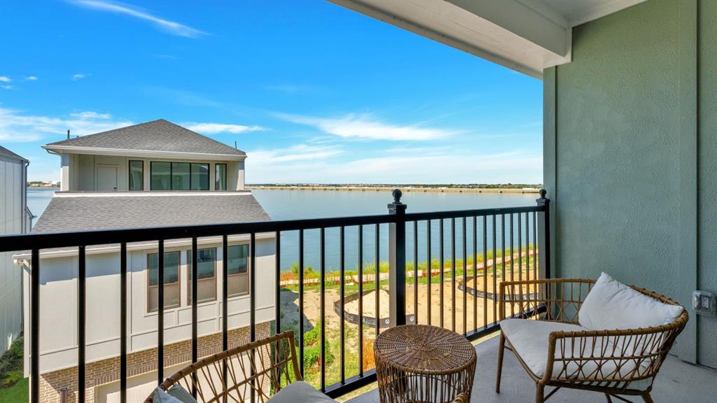 Sapphire Bay - Residential