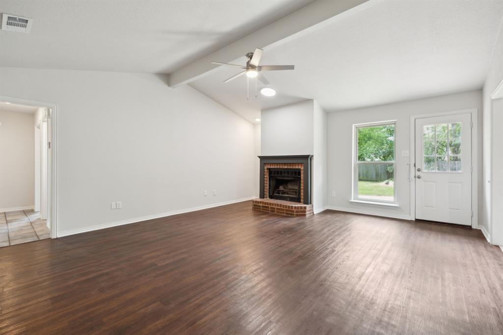 315 Oakwood Circle