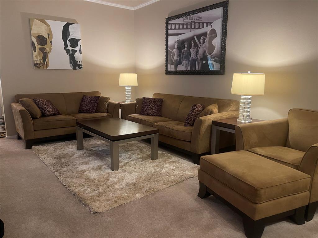 Cole Ave Condo 4229 - Residential Lease