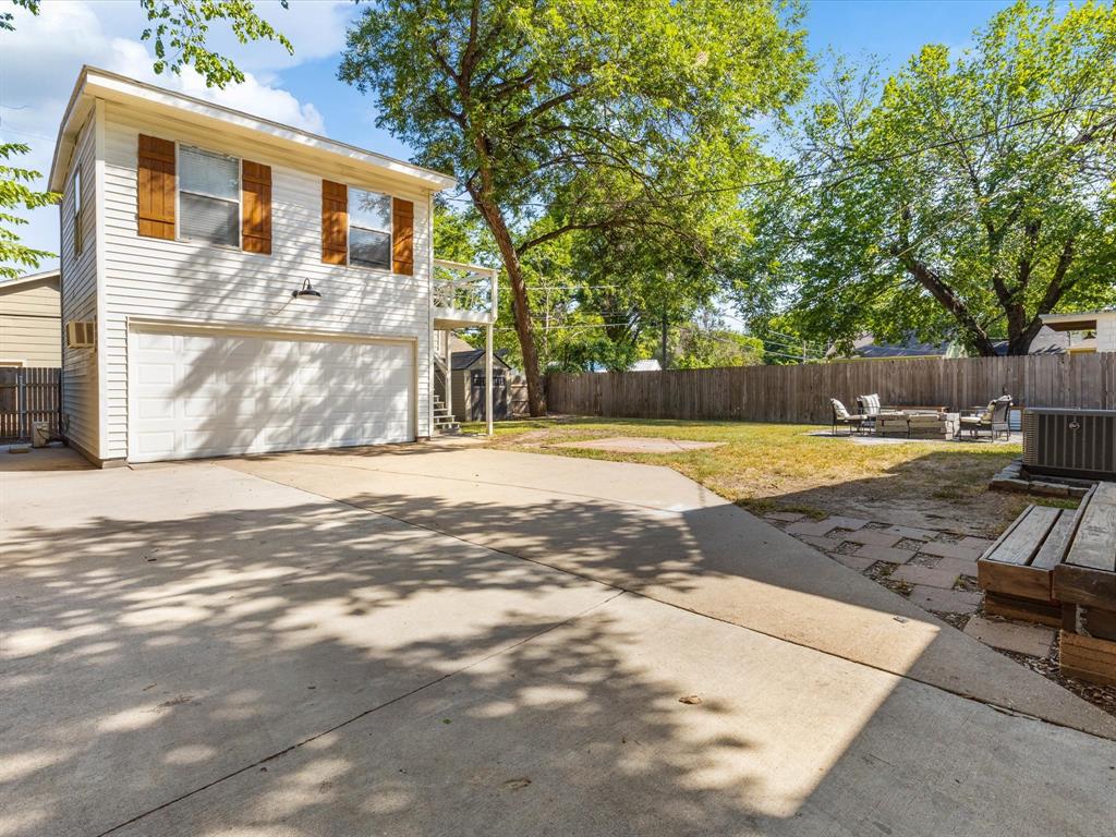 Fort Worth, Texas 76107, United States, 3 Bedrooms Bedrooms, ,2 BathroomsBathrooms,Residential,Pending,33411