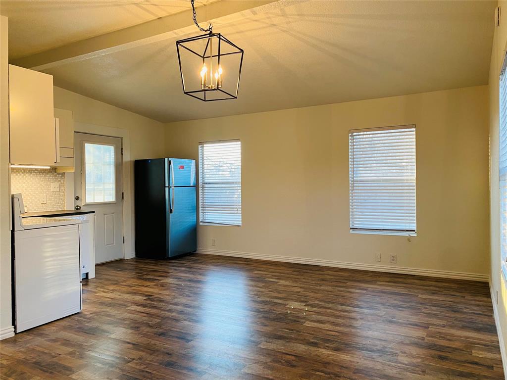 Fort Worth, Texas 76107, United States, 3 Bedrooms Bedrooms, ,2 BathroomsBathrooms,Residential,Pending,33411