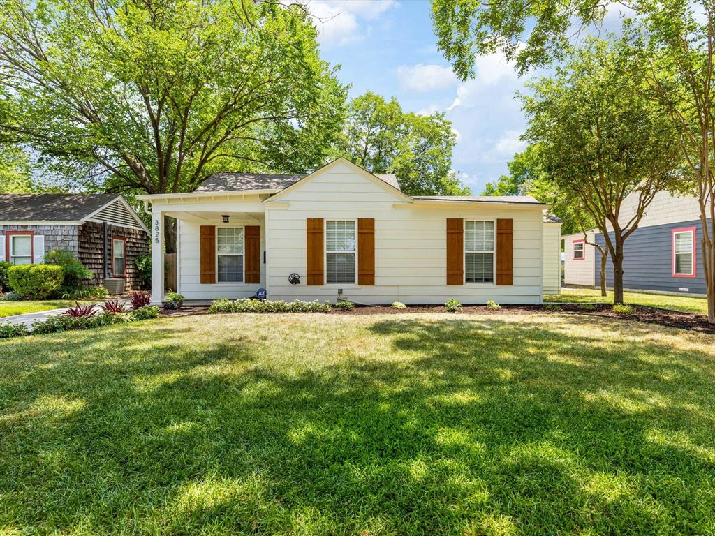 Fort Worth, Texas 76107, United States, 3 Bedrooms Bedrooms, ,2 BathroomsBathrooms,Residential,Pending,33411