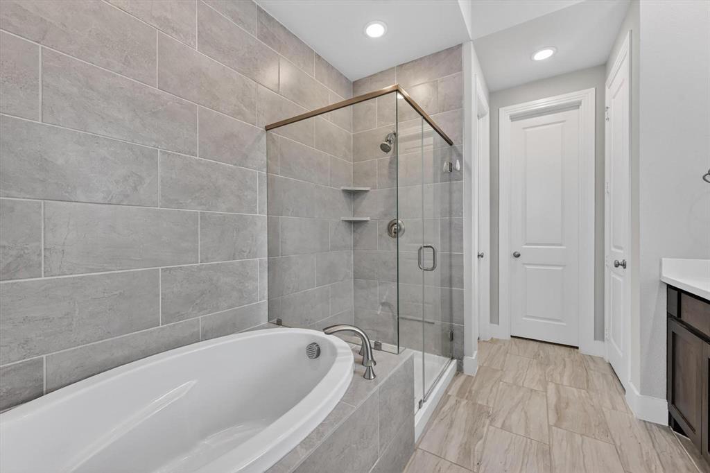 3725 Paradise Way