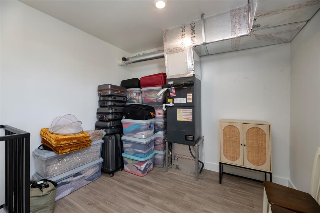 Roseland Patios - Residential Lease