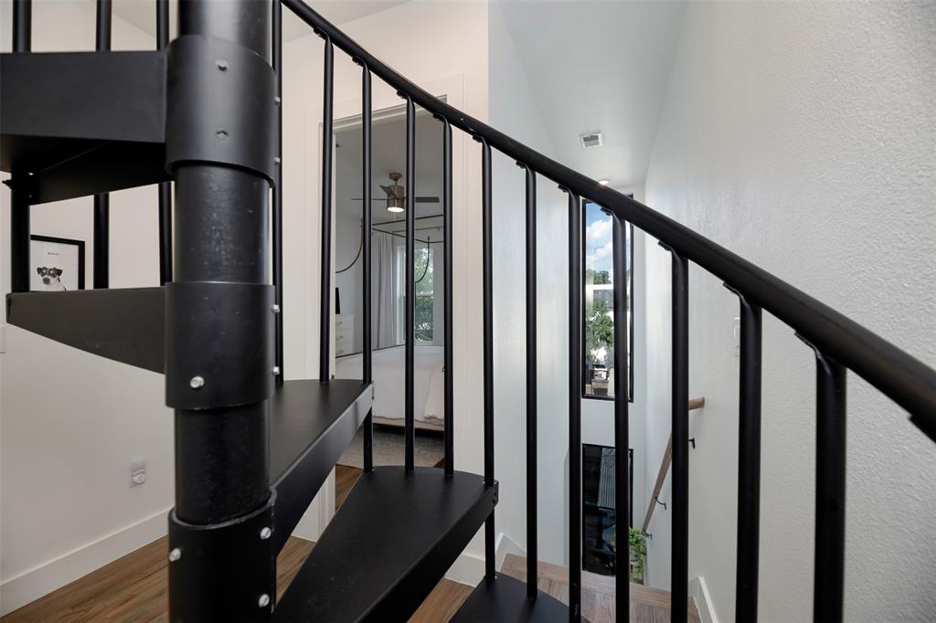 Roseland Patios - Residential Lease