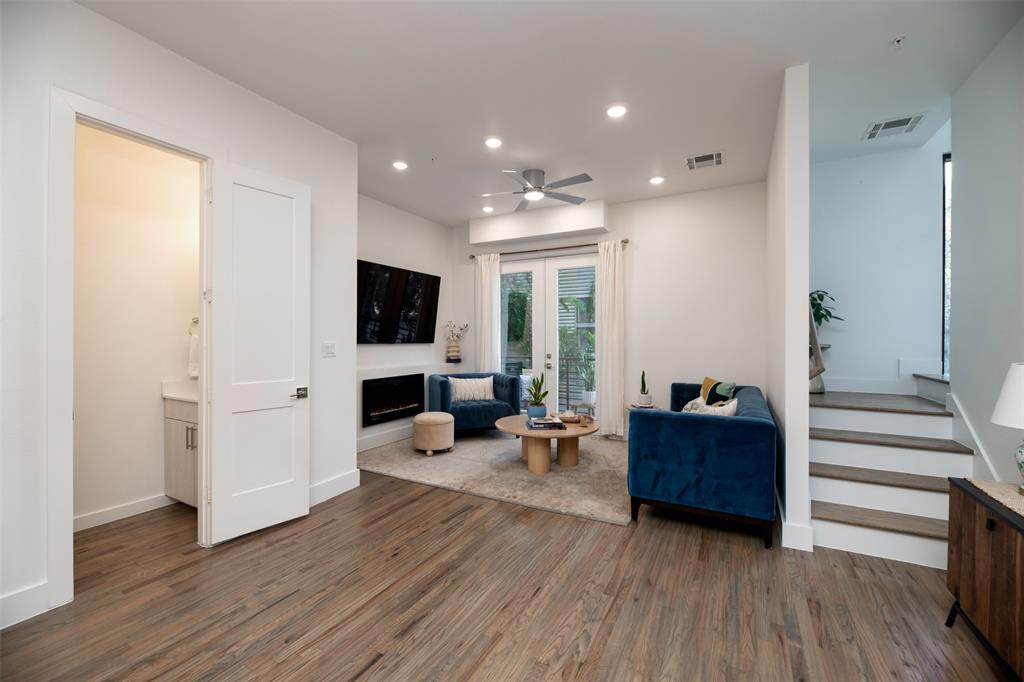 Roseland Patios - Residential Lease