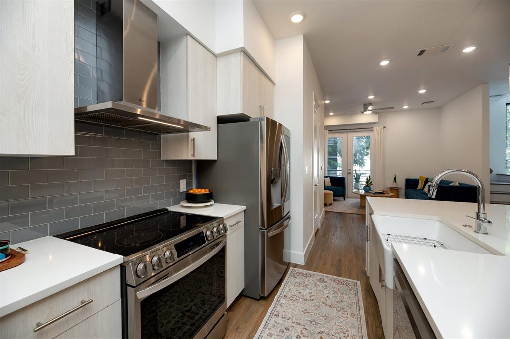 Roseland Patios - Residential Lease