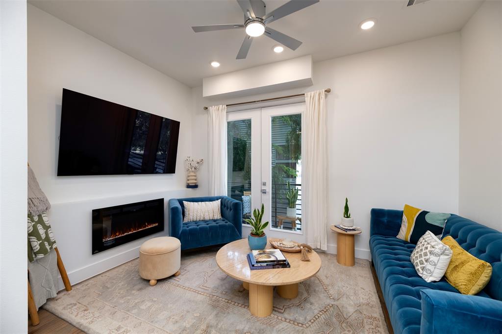 Roseland Patios - Residential Lease