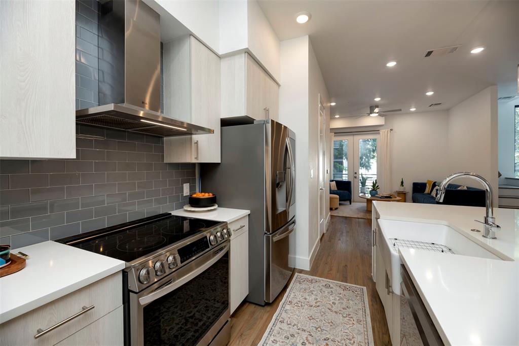 Roseland Patios - Residential Lease