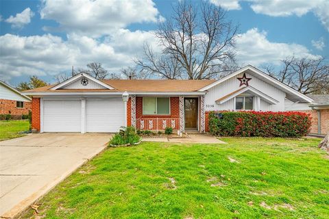 3256 Gene Lane Haltom City TX 76117