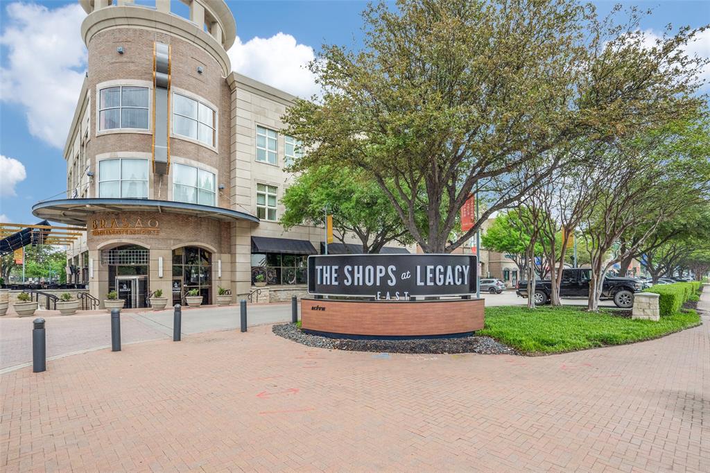 Town Homes At Legacy Town Center The - Residential Lease