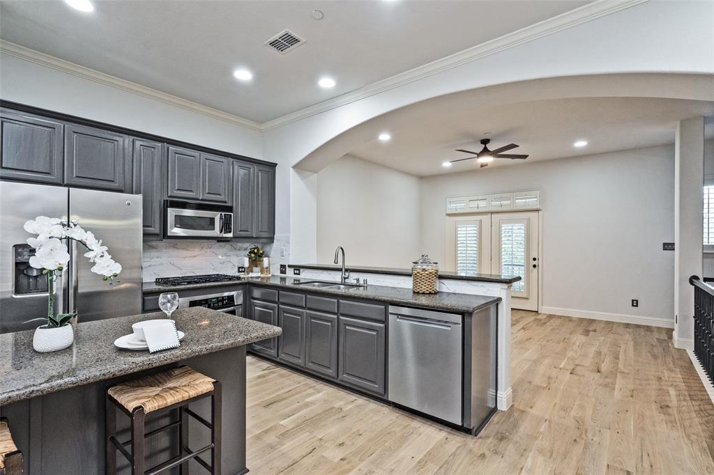 Town Homes At Legacy Town Center The - Residential Lease