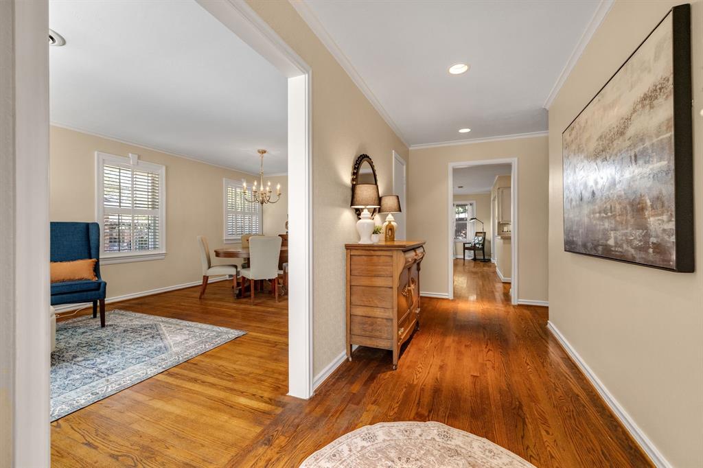 824 Westwood Drive