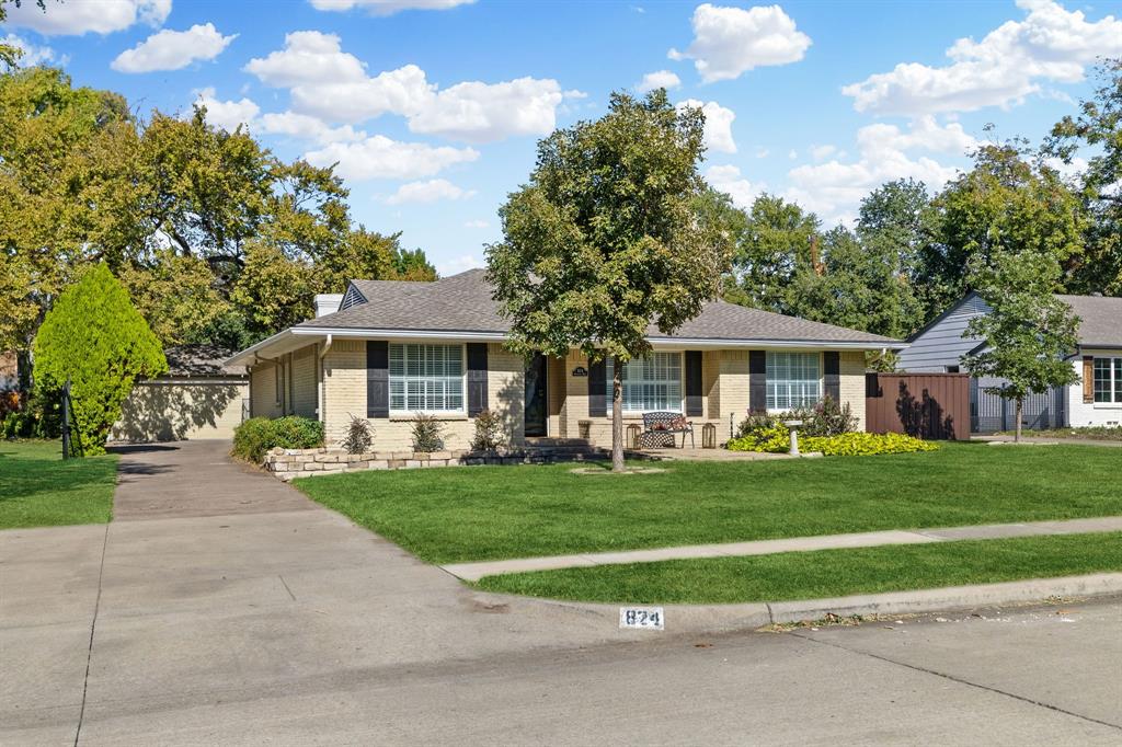 824 Westwood Drive