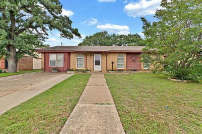 1125 Hillwood Drive Lewisville TX 75067