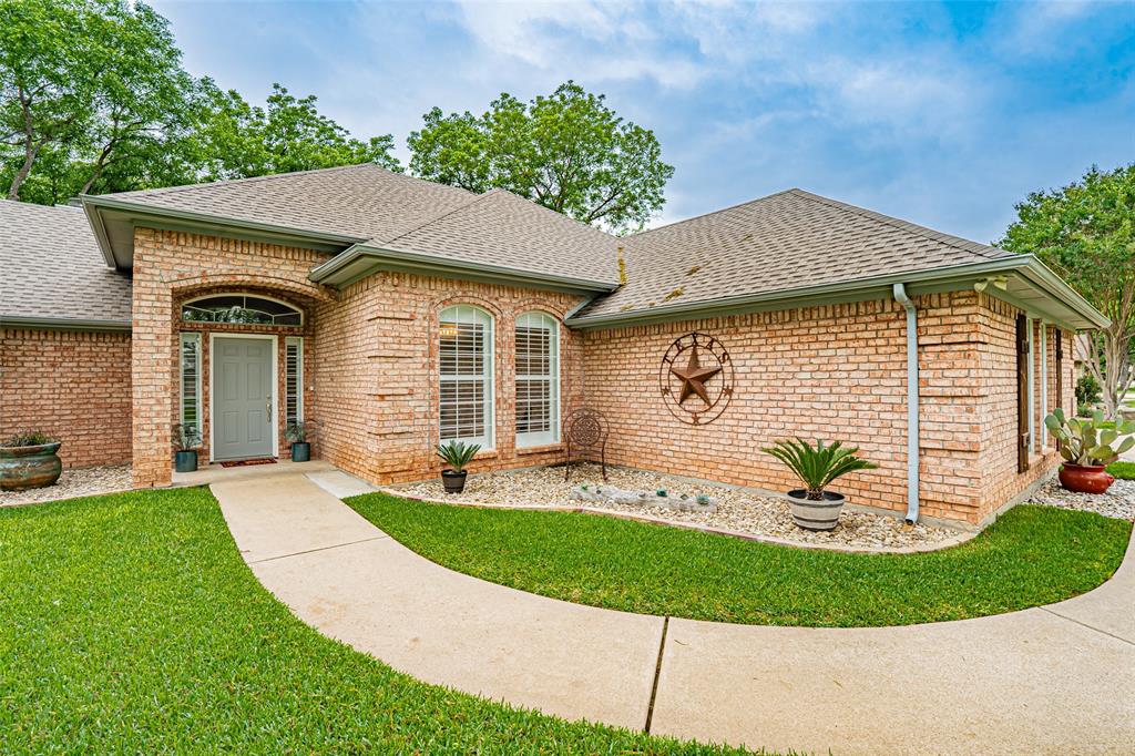 8928 Green Leaves Drive