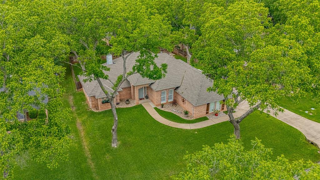 8928 Green Leaves Drive