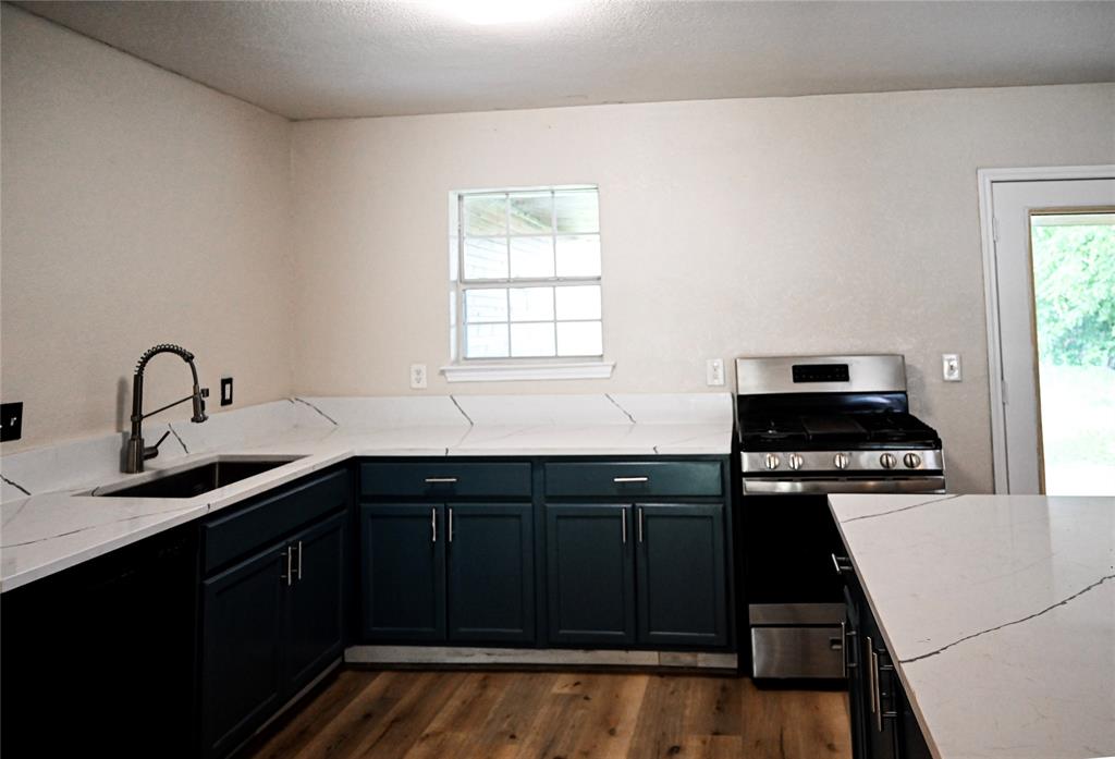 Meadows First Sec - Residential Lease