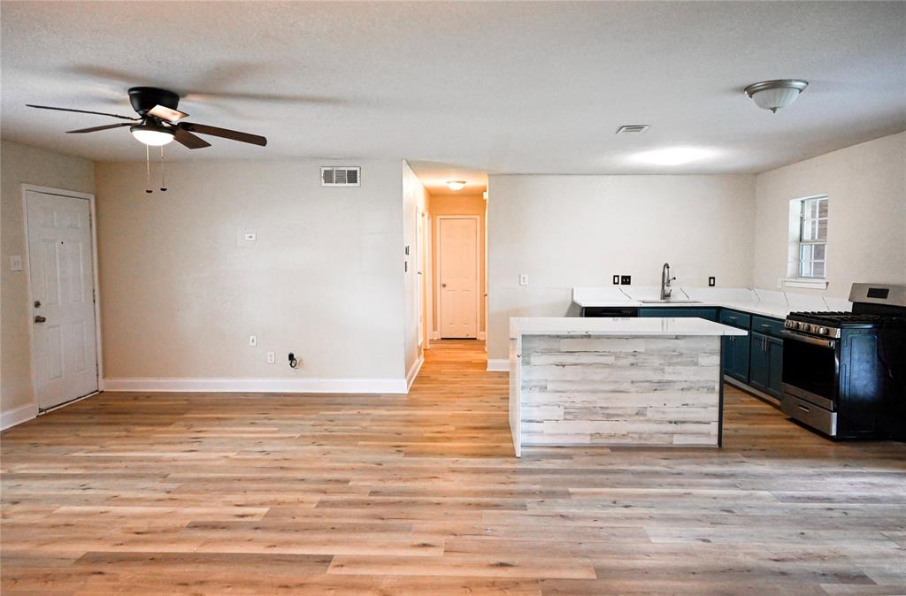 Meadows First Sec - Residential Lease