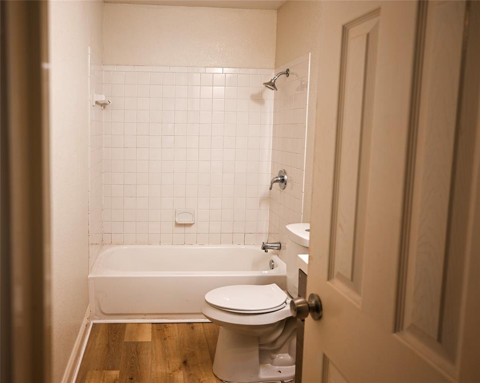 Meadows First Sec - Residential Lease