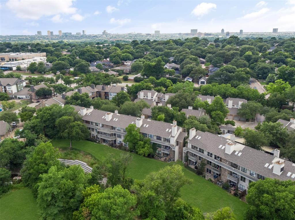 Oaks On The Bend Condos Ph 01-04 - Residential