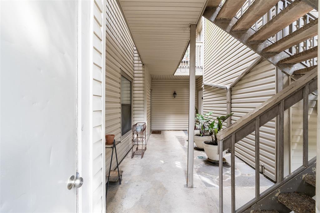 Oaks On The Bend Condos Ph 01-04 - Residential