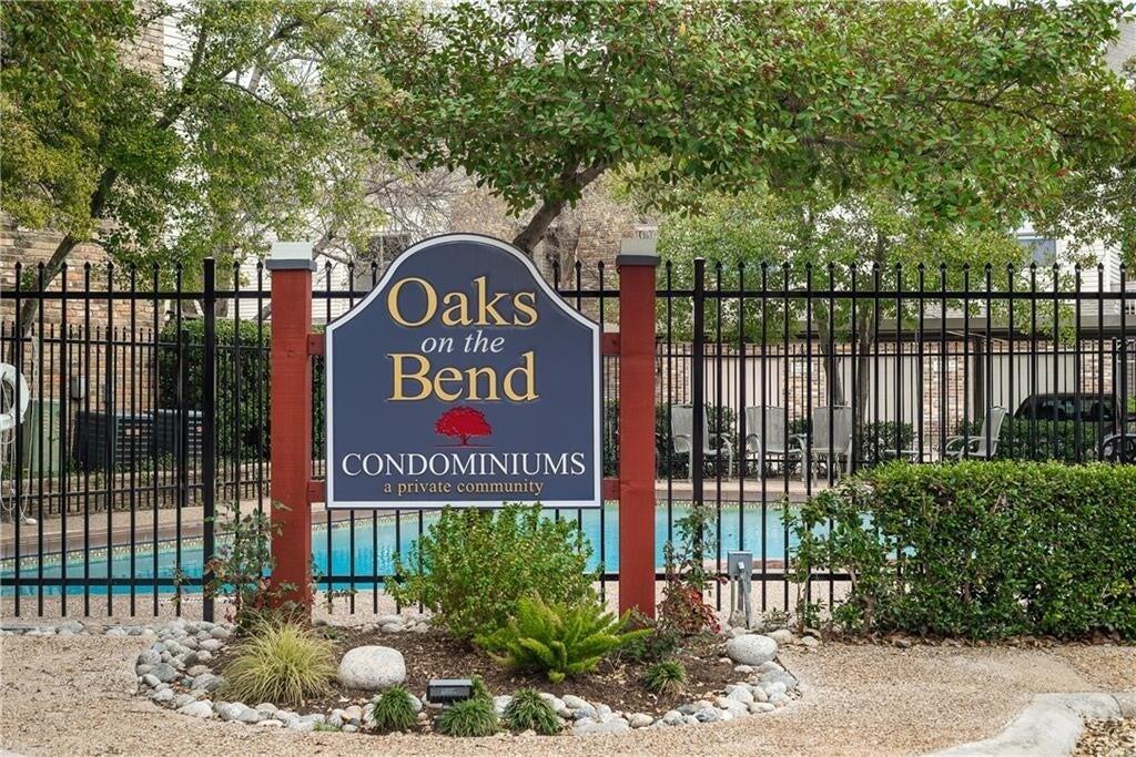 Oaks On The Bend Condos Ph 01-04 - Residential