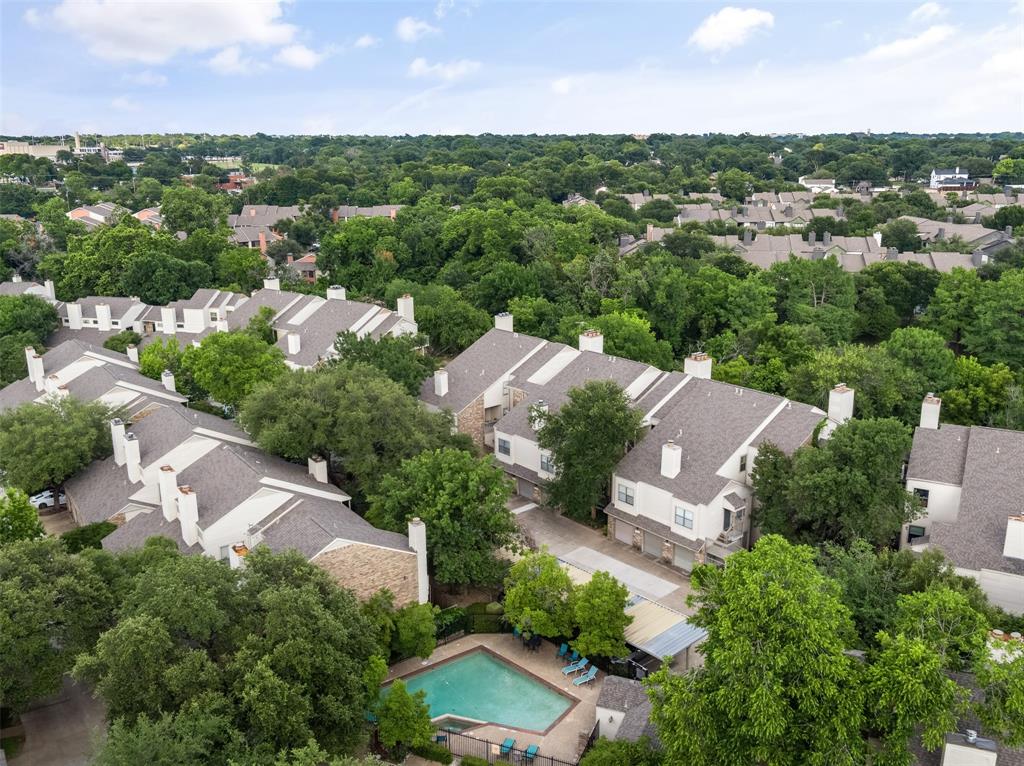 Oaks On The Bend Condos Ph 01-04 - Residential