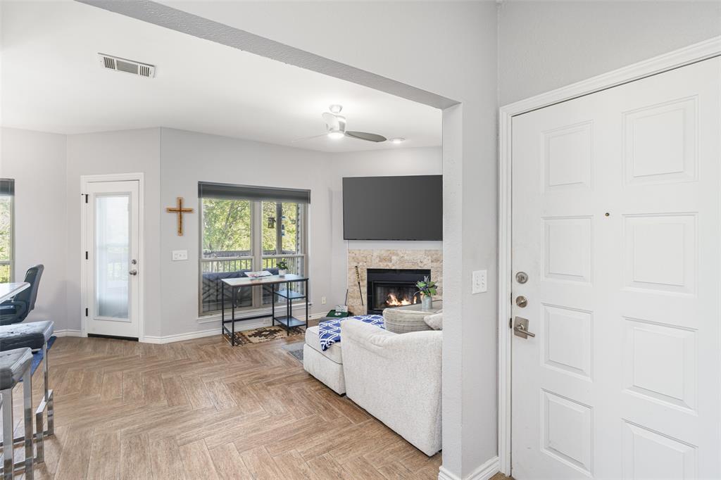 Oaks On The Bend Condos Ph 01-04 - Residential