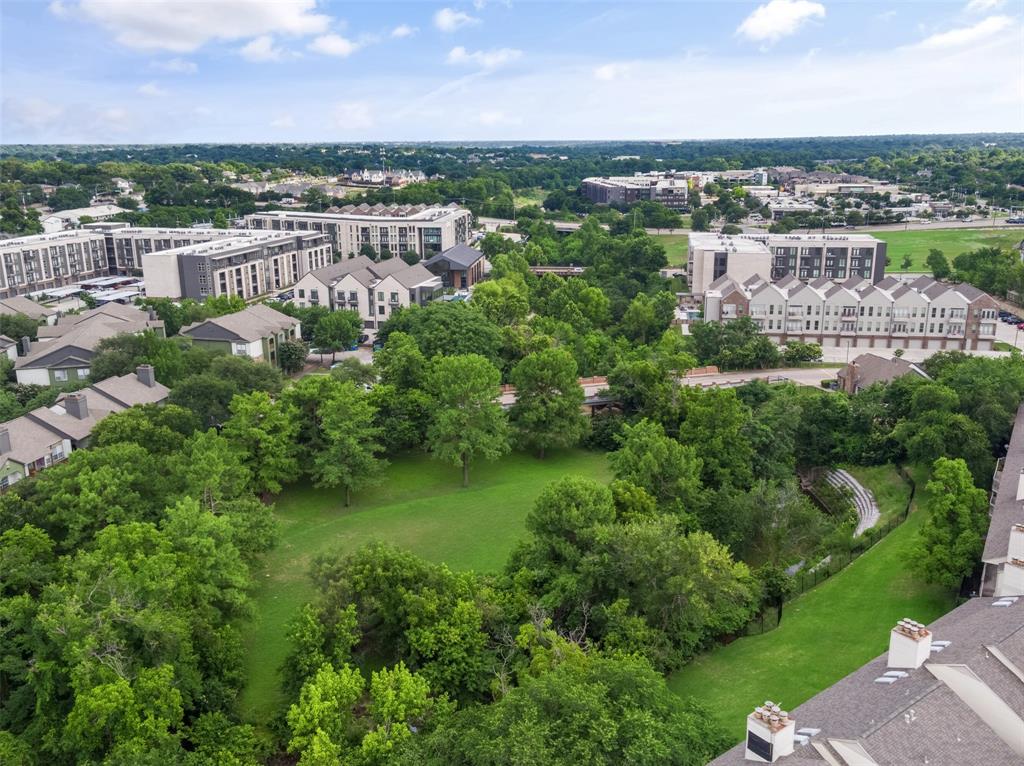 Oaks On The Bend Condos Ph 01-04 - Residential