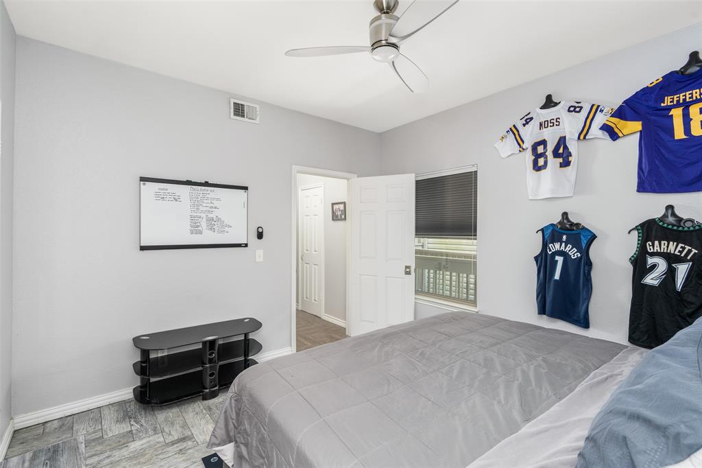 Oaks On The Bend Condos Ph 01-04 - Residential