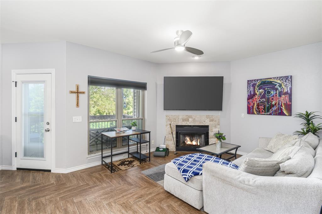 Oaks On The Bend Condos Ph 01-04 - Residential