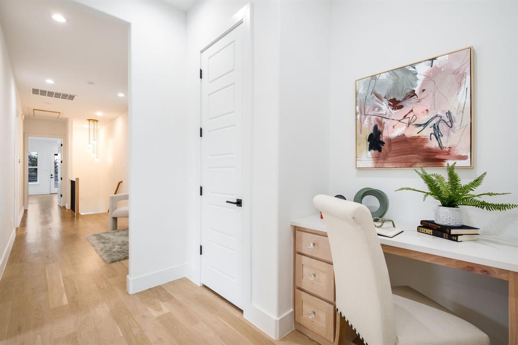 Mount Auburn - Residential