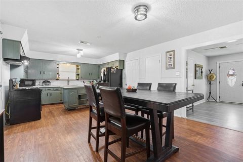 Tiny photo for 1315 Grand Avenue, Cleburne, TX 76033 (MLS # 21101227)