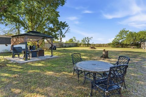 Tiny photo for 1315 Grand Avenue, Cleburne, TX 76033 (MLS # 21101227)