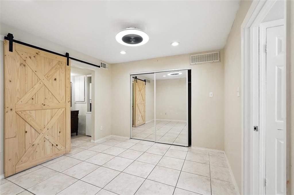 Dallas, Texas 75243, United States, 1 Bedroom Bedrooms, ,1 BathroomBathrooms,Residential,Active,206036