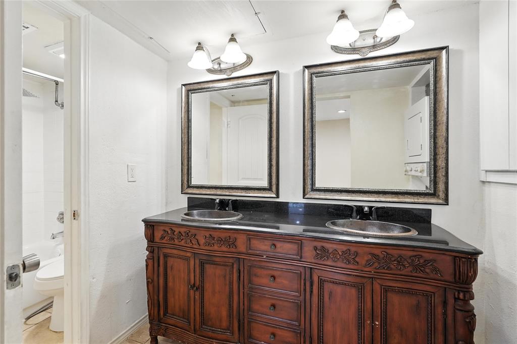 Dallas, Texas 75243, United States, 1 Bedroom Bedrooms, ,1 BathroomBathrooms,Residential,Active,206036