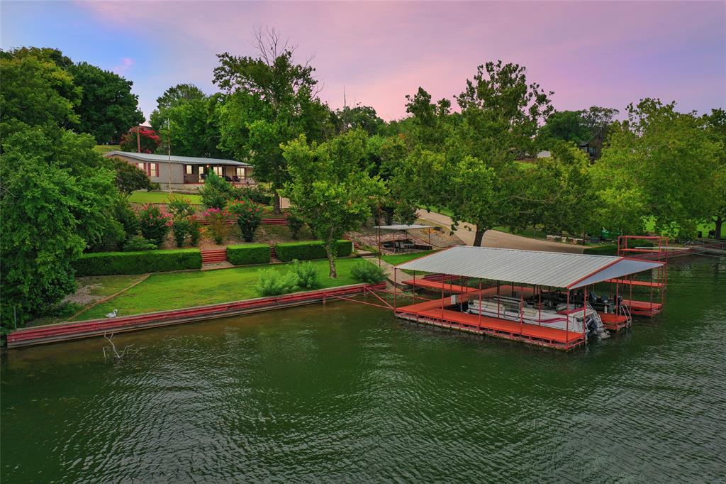 363 Oakview Road