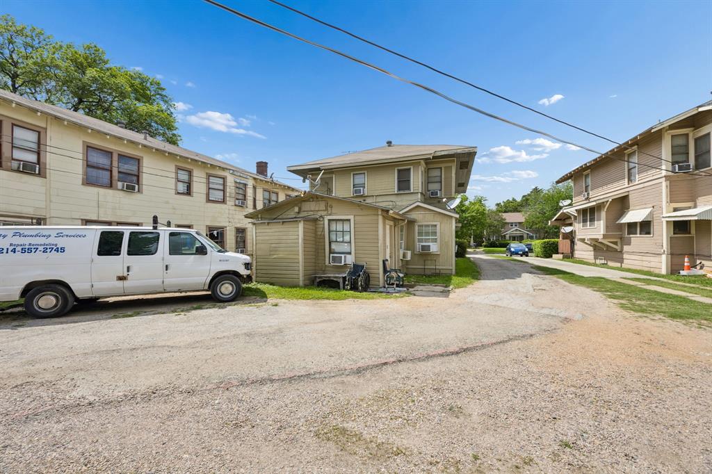 Munger Place 02 - Residential Income