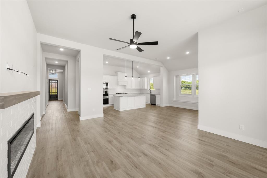 Oaks of North Grove - Residential