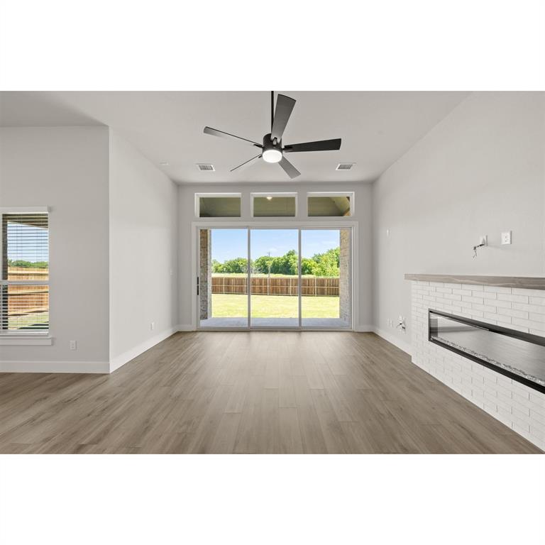 Oaks of North Grove - Residential