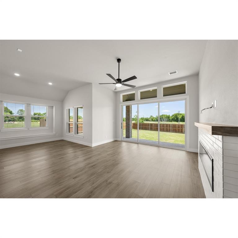 Oaks of North Grove - Residential