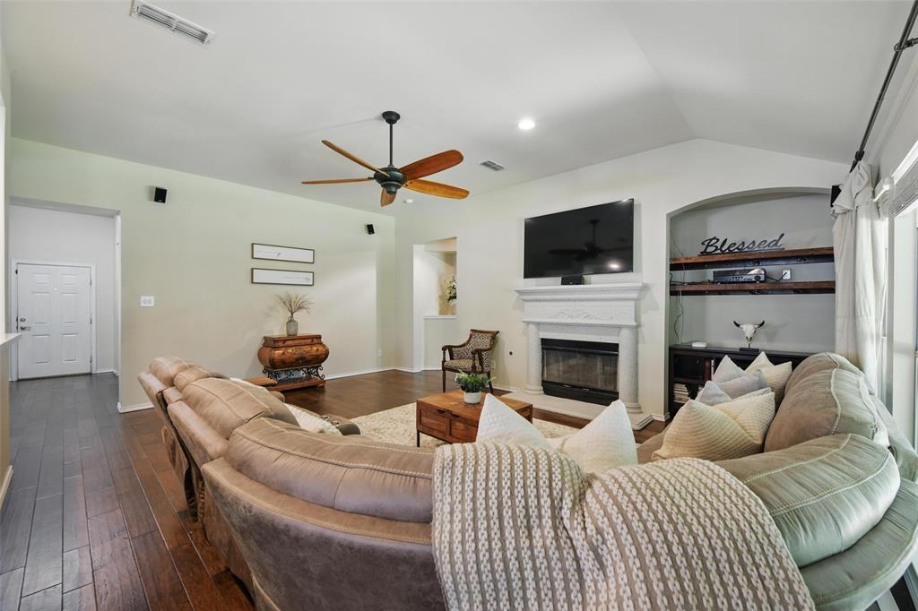 6008 Creekway Drive