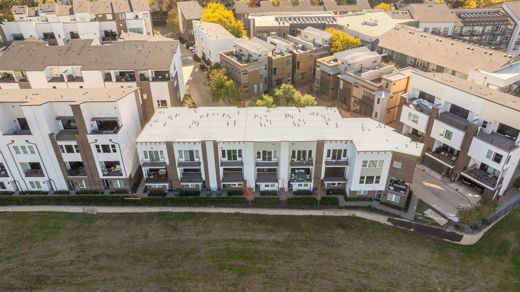 TRINITY TOWNHOMES 2 - Residential