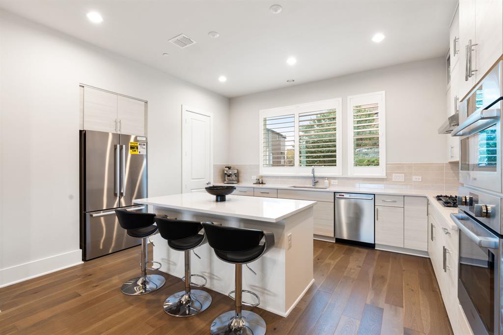 TRINITY TOWNHOMES 2 - Residential